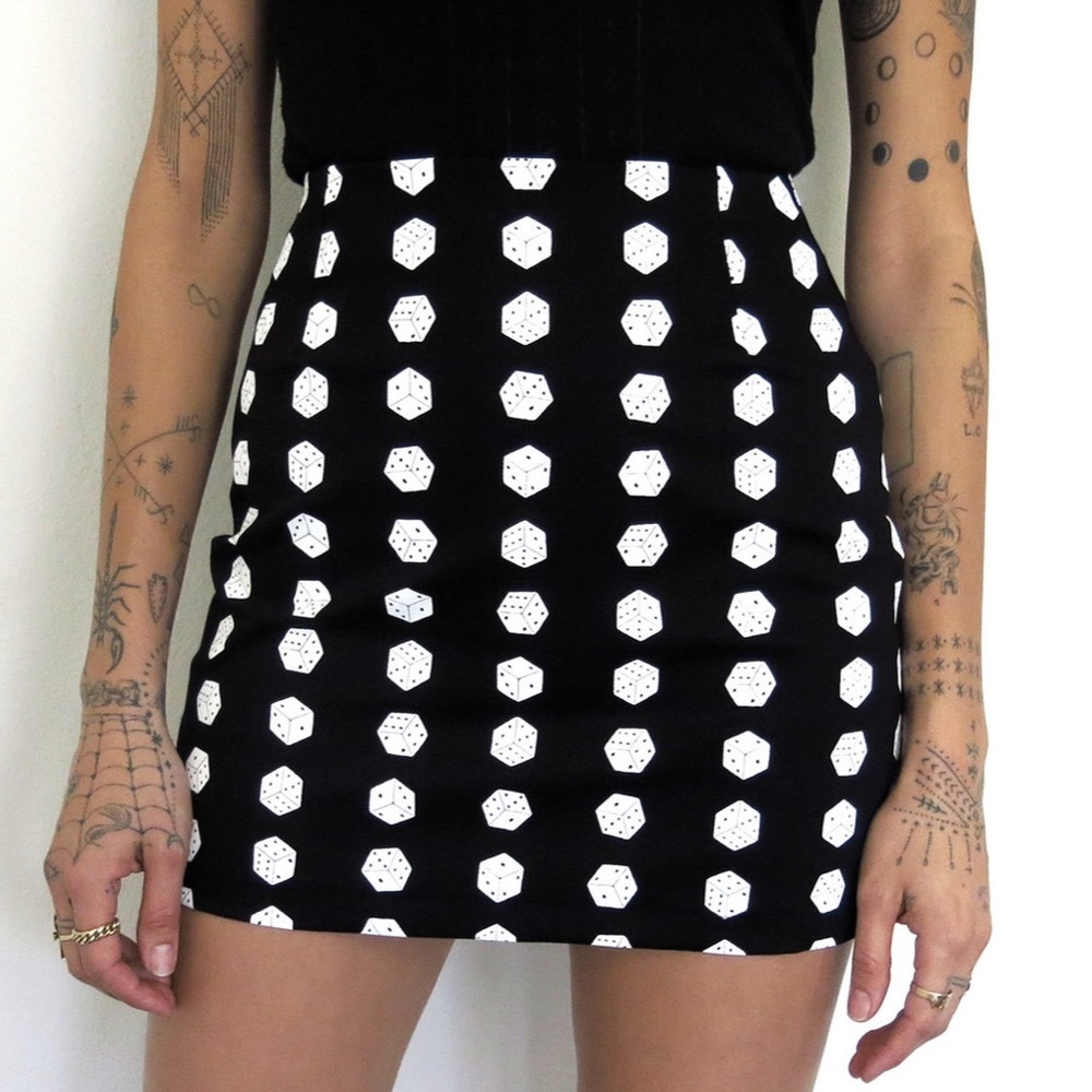 Rosecut Rustycuts tumbling dice mini skirt 8 ball